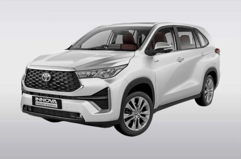 Hire Toyota Hycross in Udaipur